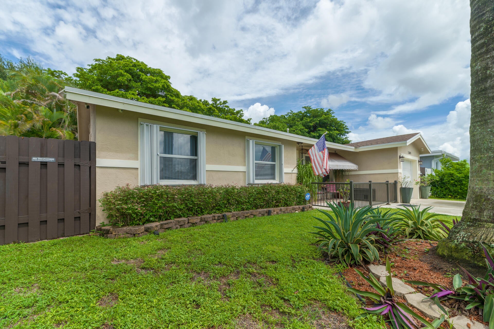 11841 NW 33RD Street
