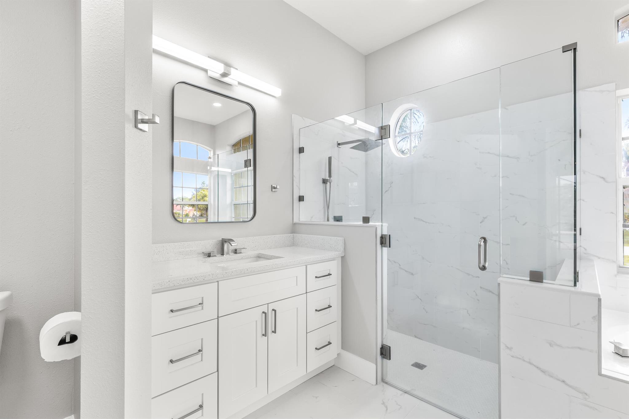 PALM LAKE GARDENS - Residential