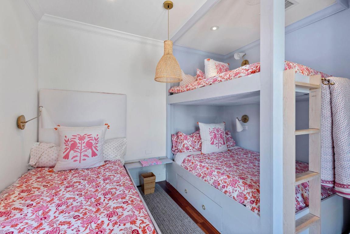 HARBOR EST - Residential