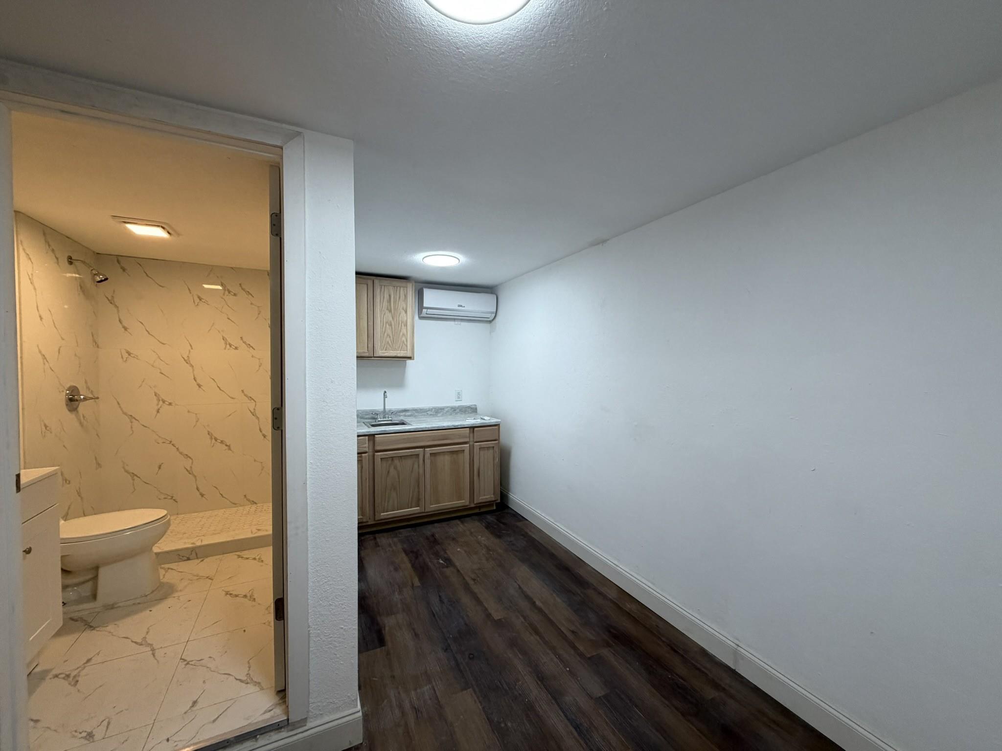 Biscayne Gardens Sec G - Residential Lease