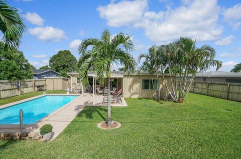 A home in Lake Worth