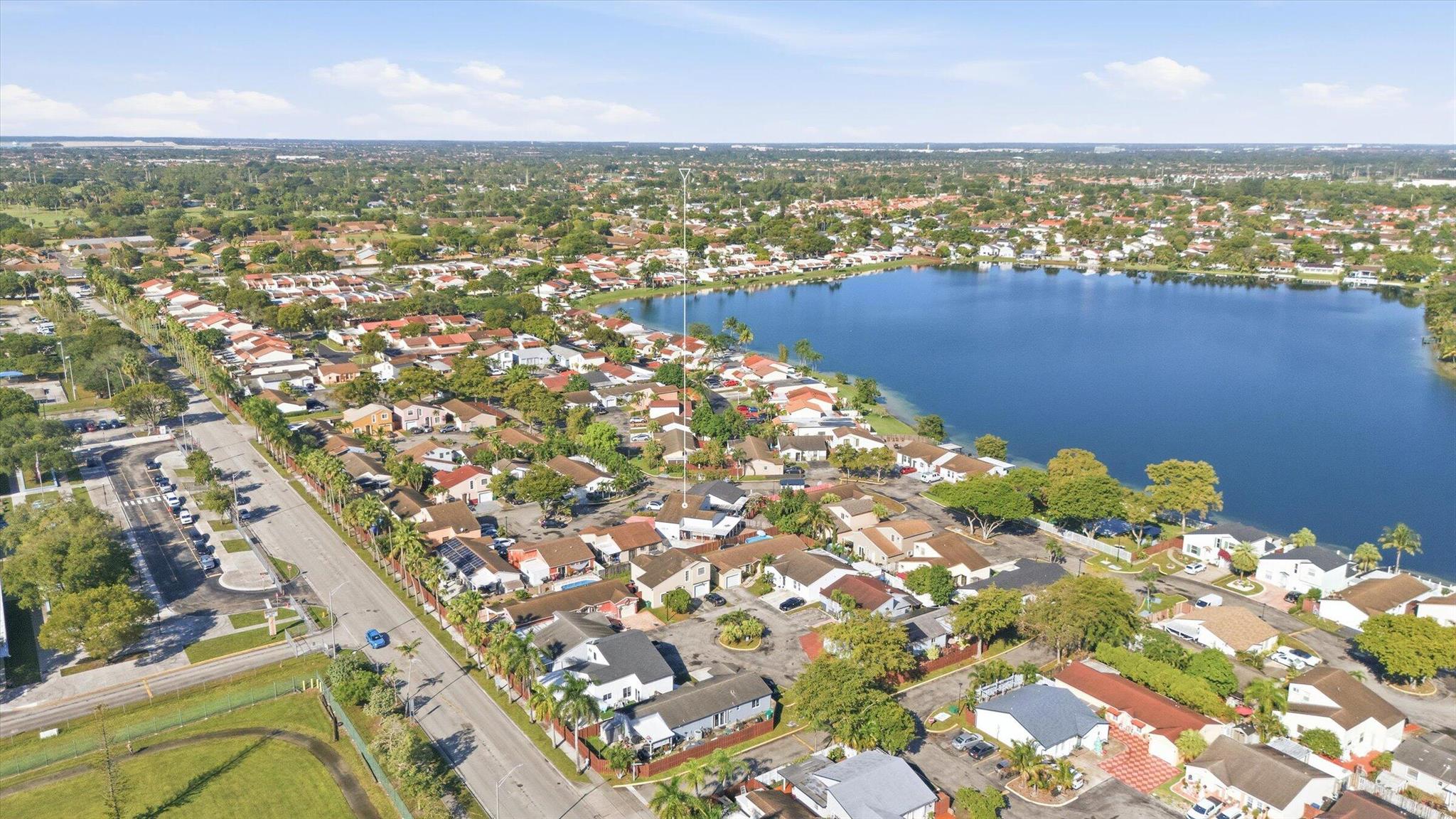 COUNTRY LAKE HOMES 1ST AD - Residential