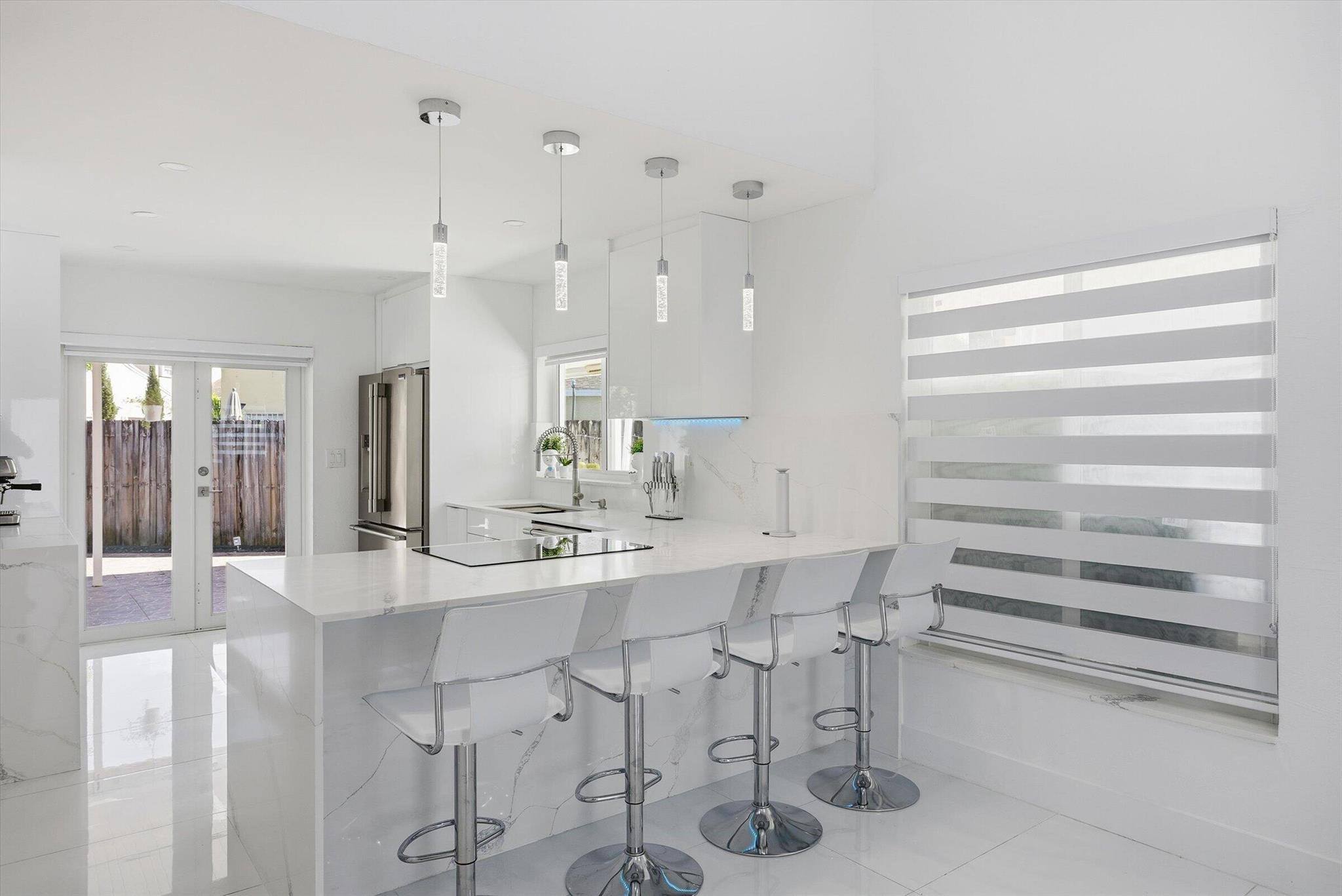 COUNTRY LAKE HOMES 1ST AD - Residential