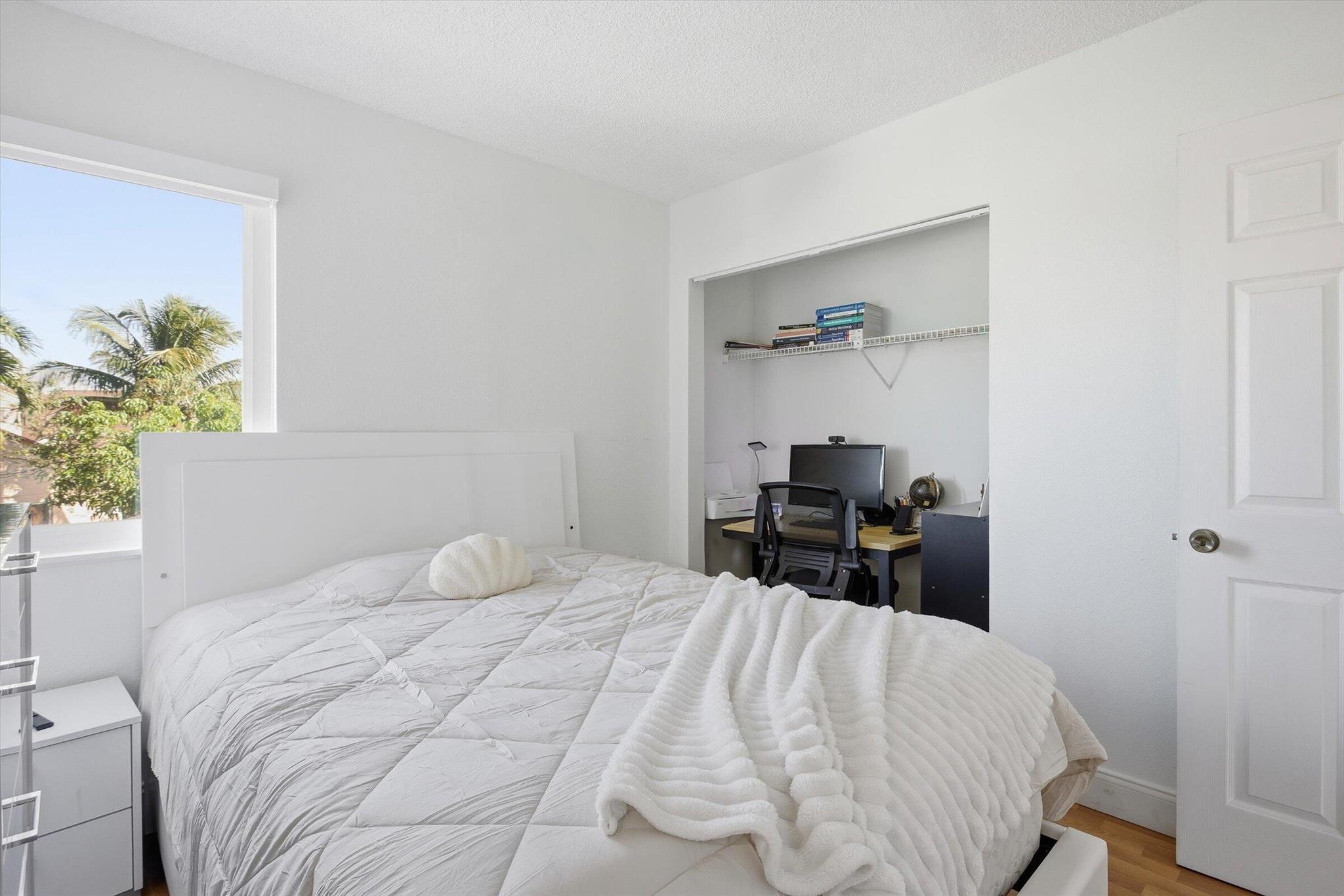 COUNTRY LAKE HOMES 1ST AD - Residential