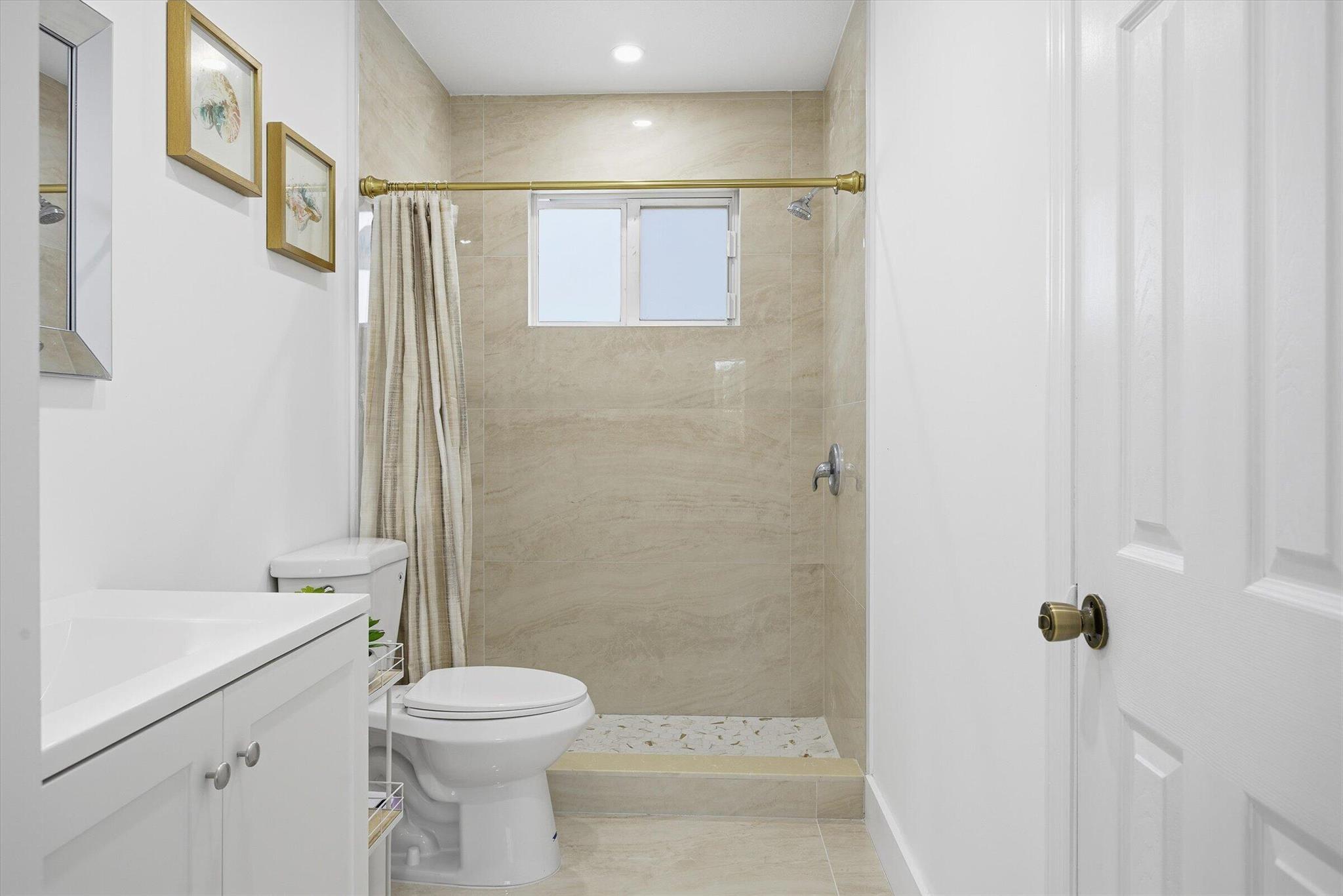 COUNTRY LAKE HOMES 1ST AD - Residential