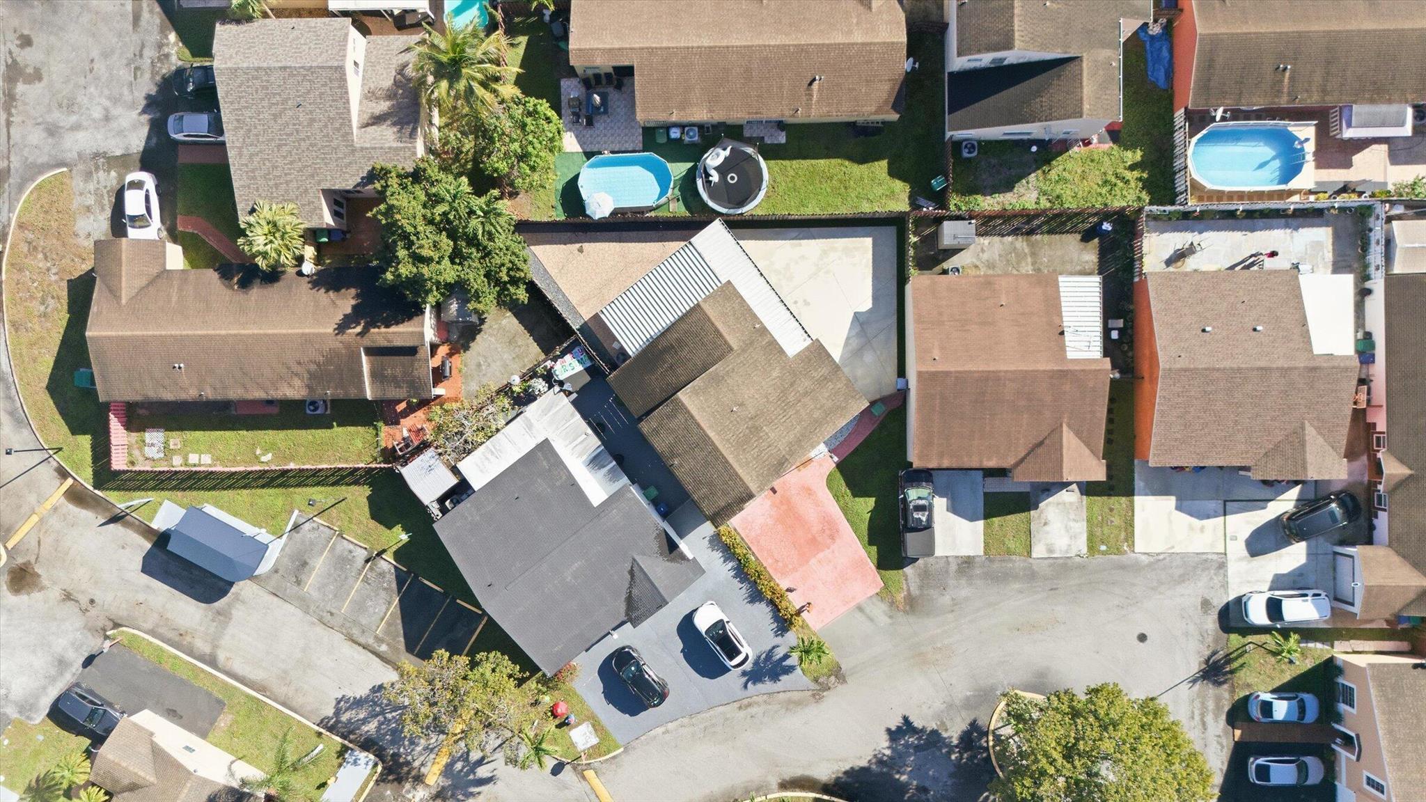 COUNTRY LAKE HOMES 1ST AD - Residential