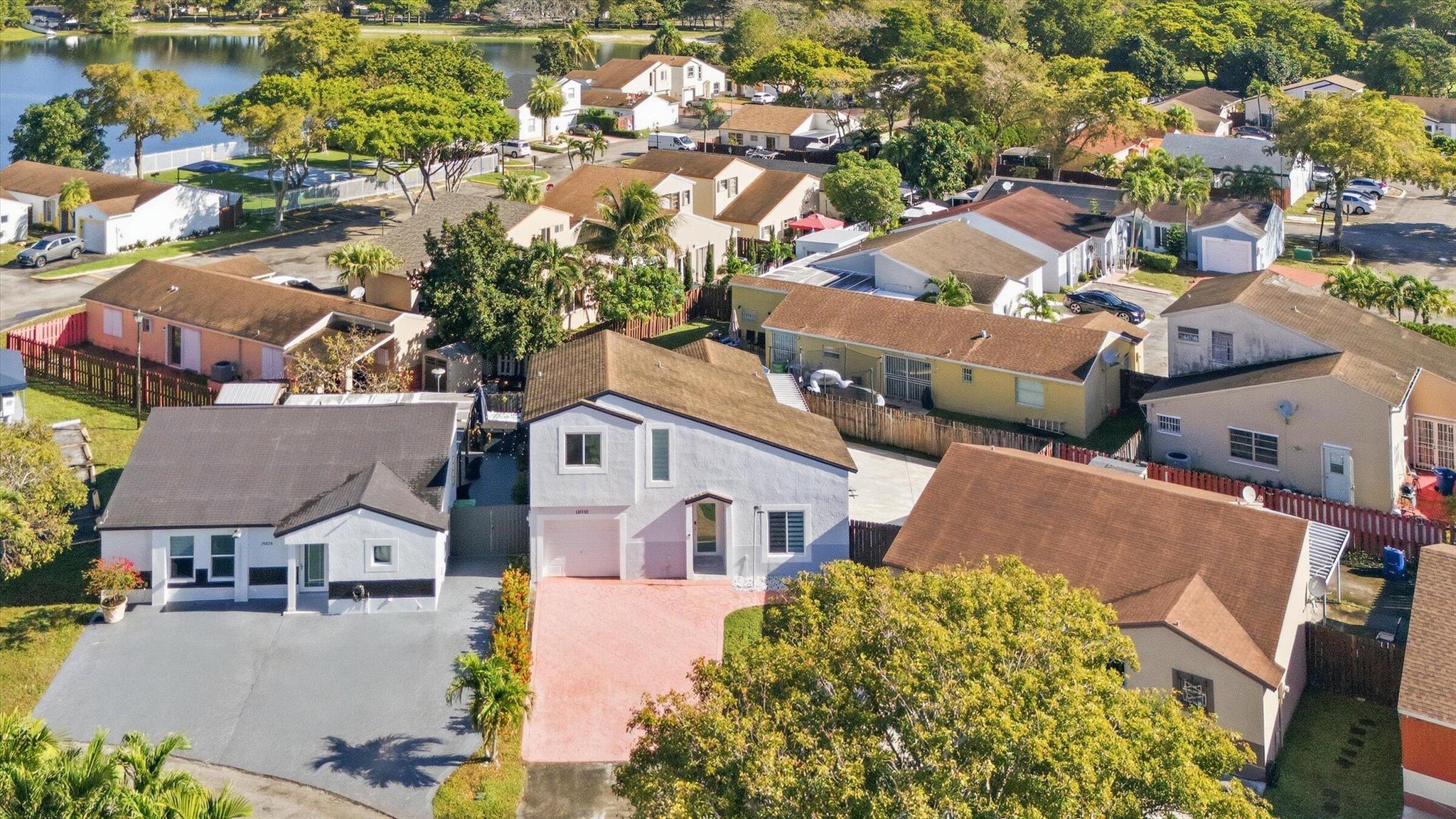 COUNTRY LAKE HOMES 1ST AD - Residential