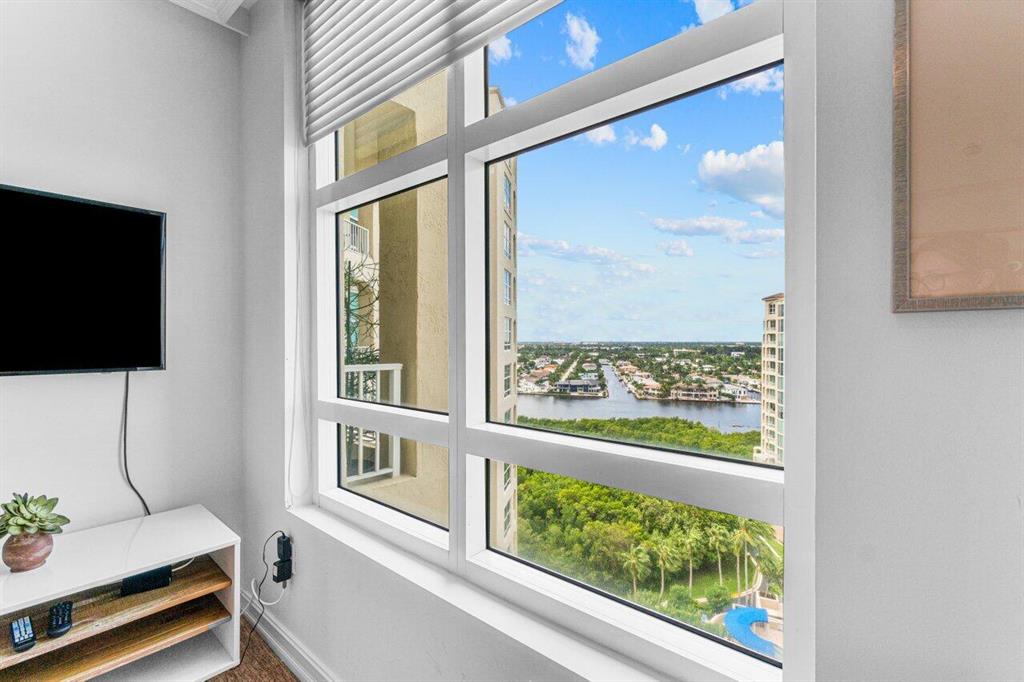 TOSCANA SOUTH CONDO - Residential