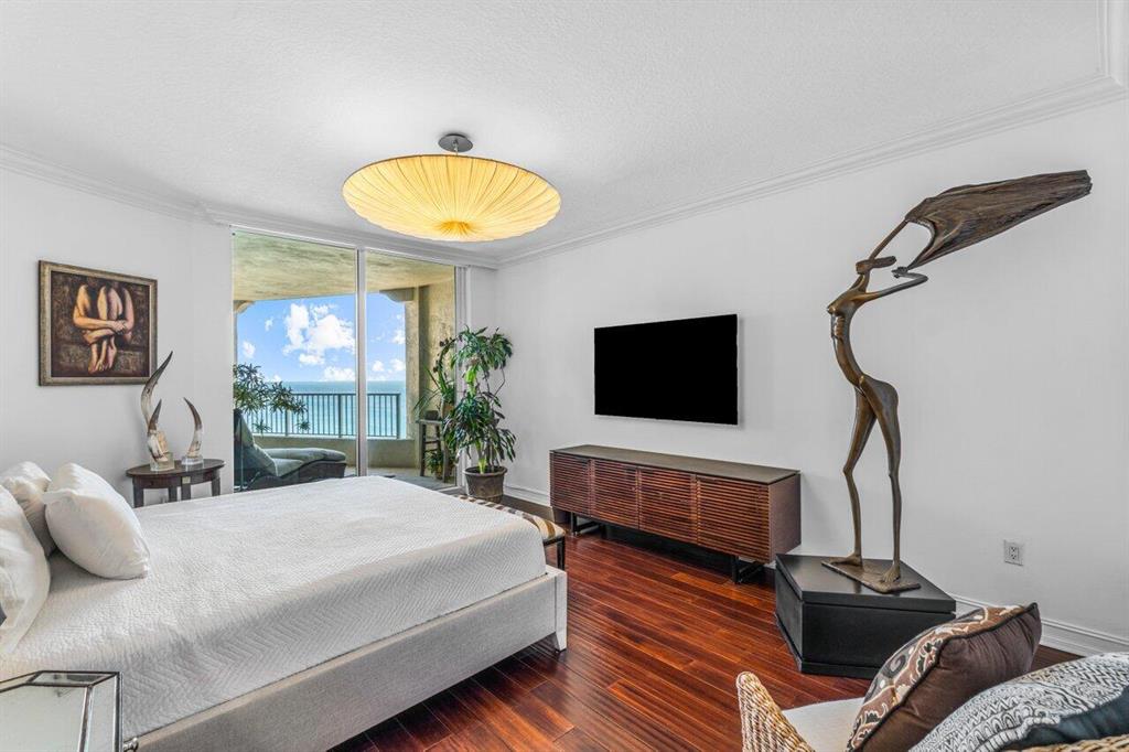 TOSCANA SOUTH CONDO - Residential