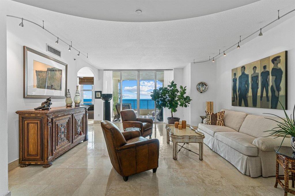 TOSCANA SOUTH CONDO - Residential