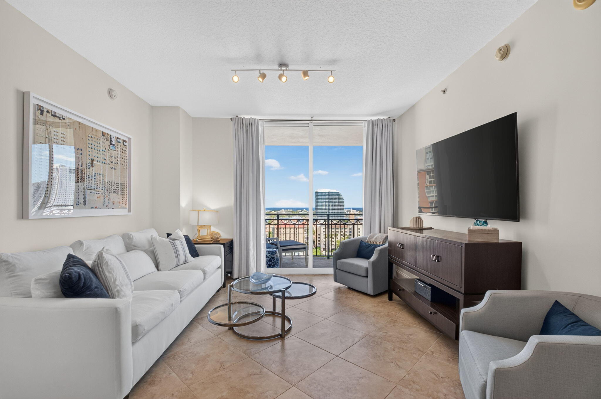 550 Okeechobee Boulevard 1617