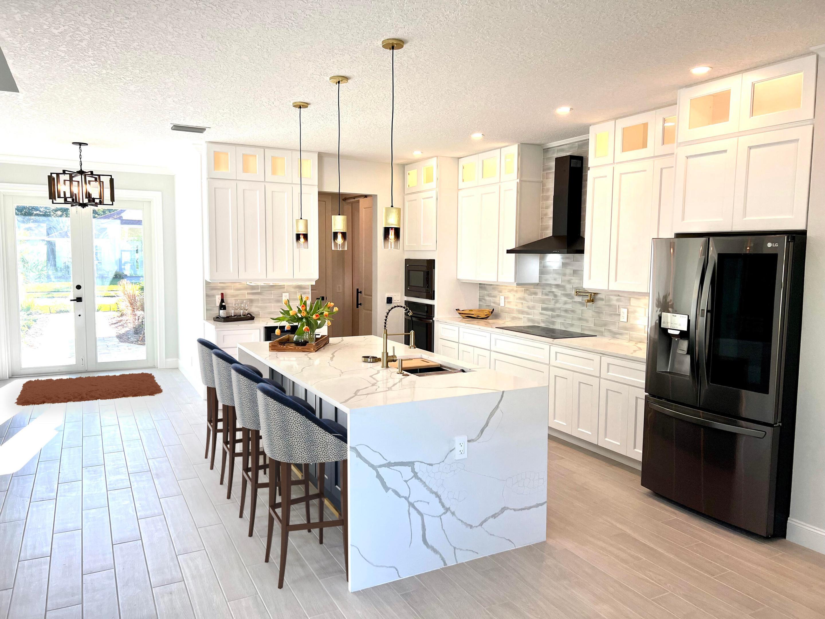 CRYSTAL FALLS OF VERO - Residential