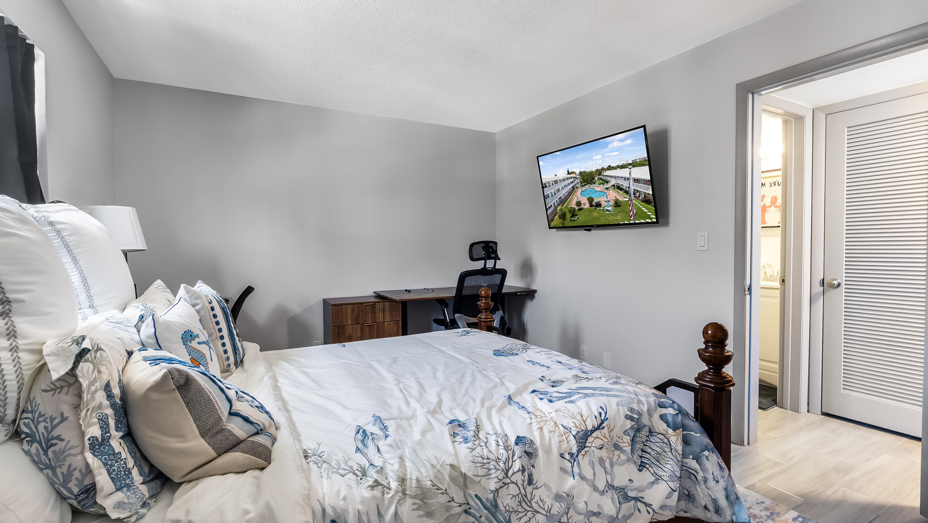 LEISURE BY THE SEA CONDO - Residential