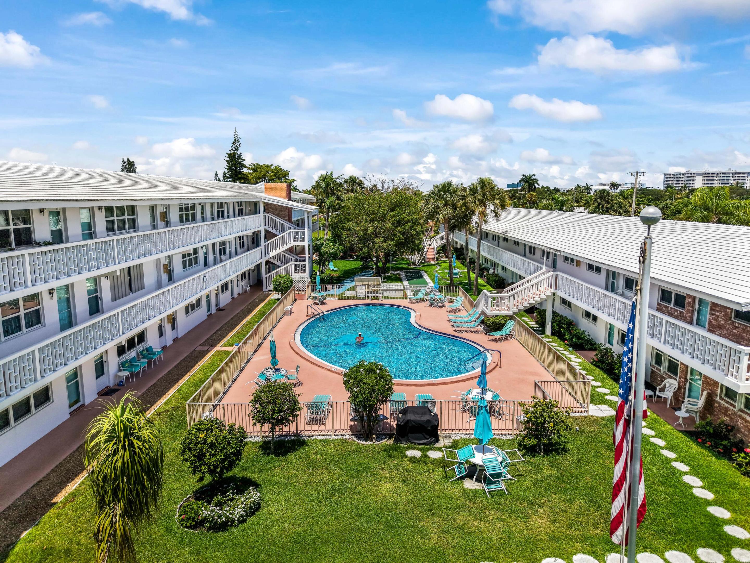 LEISURE BY THE SEA CONDO - Residential