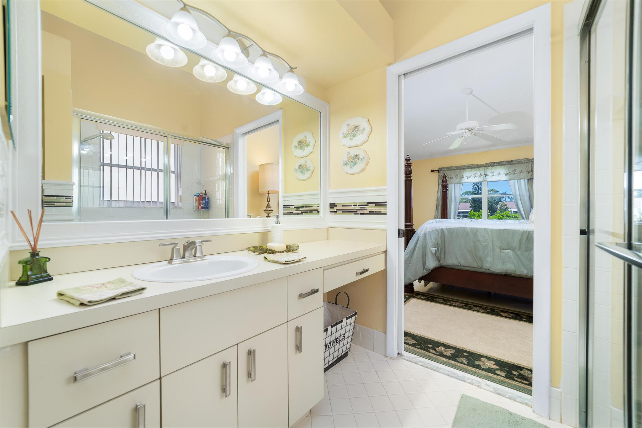 VILLAGES OF WOODLAKE 4 - Residential