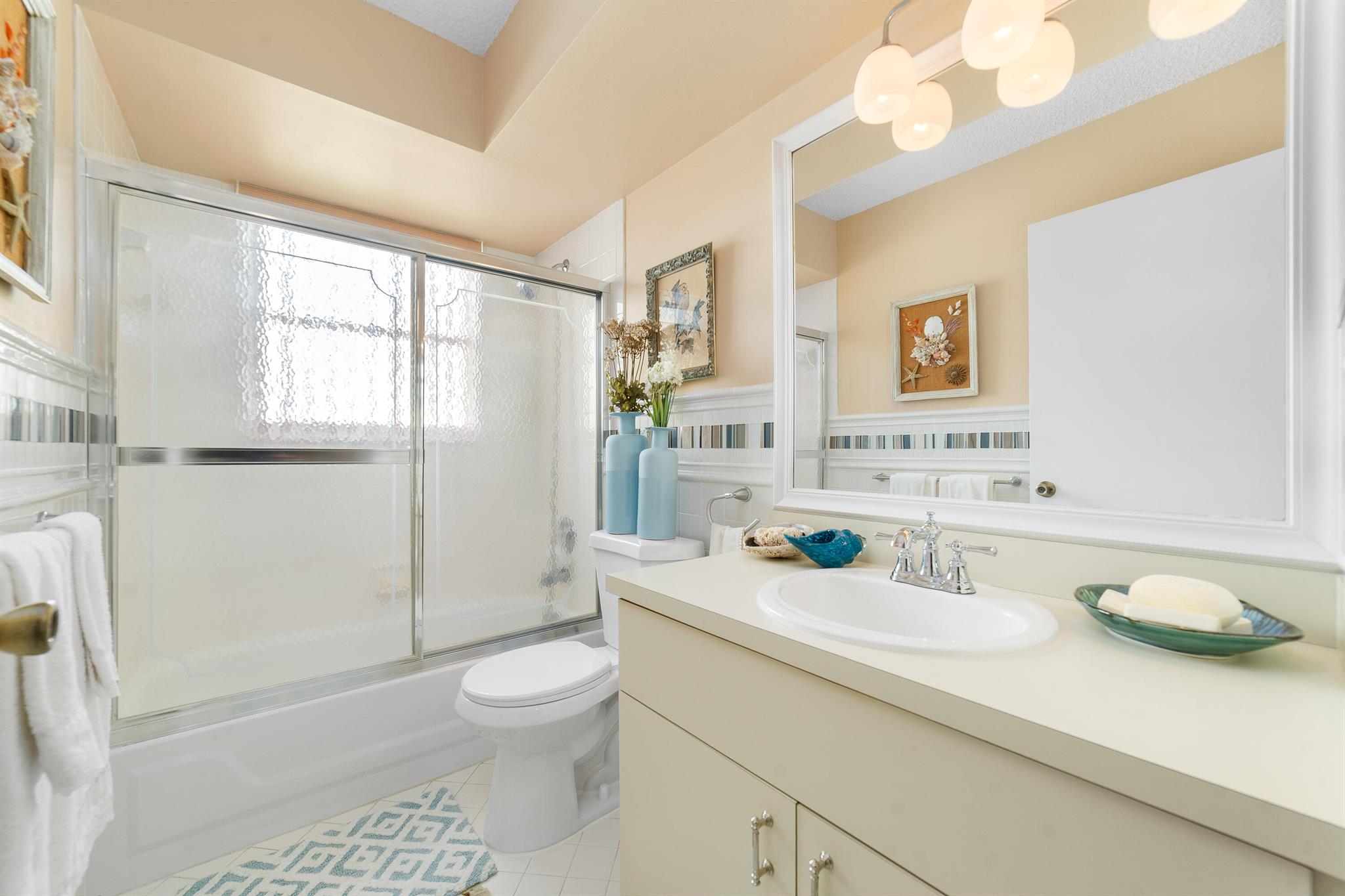 VILLAGES OF WOODLAKE 4 - Residential
