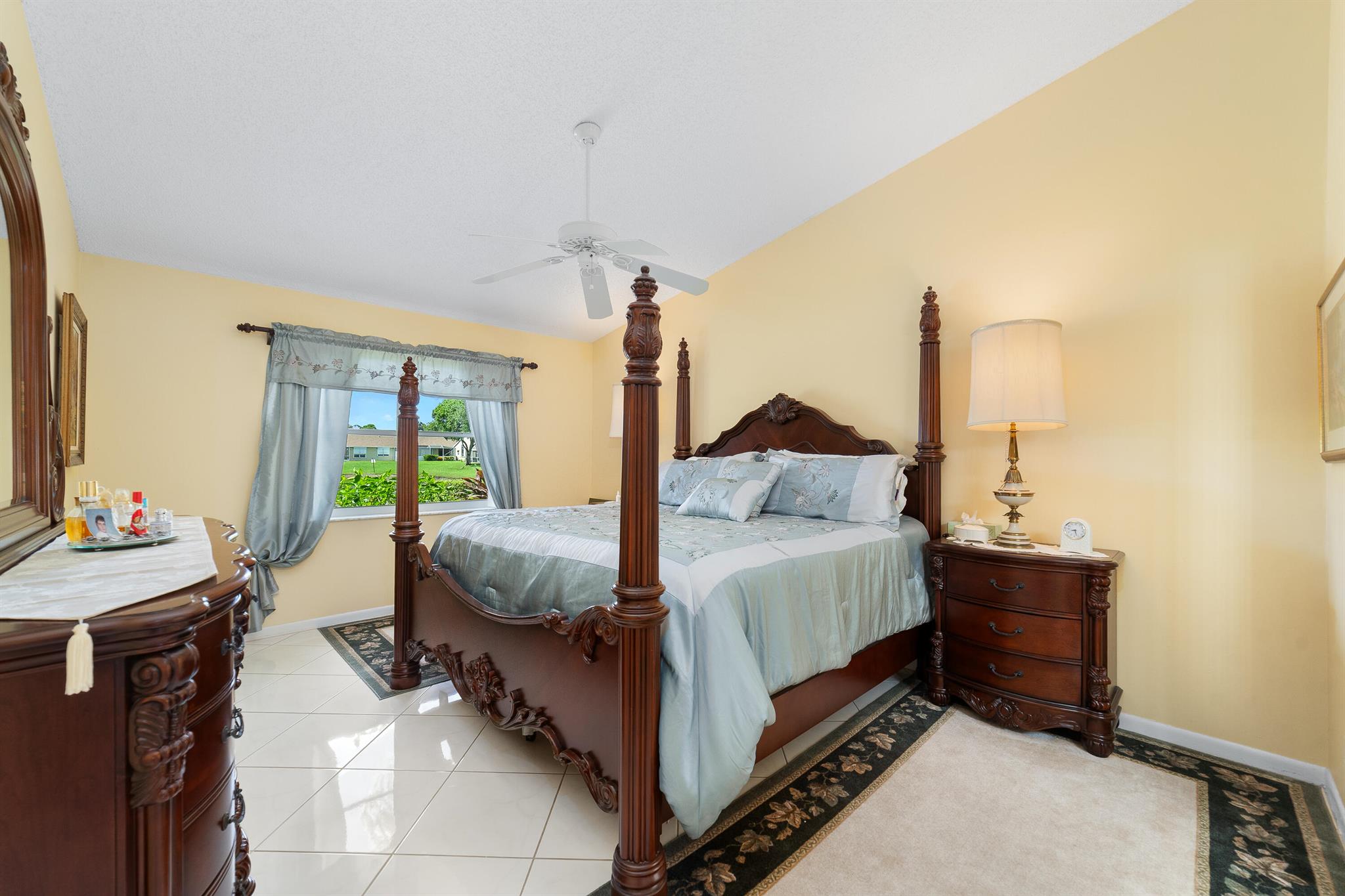 VILLAGES OF WOODLAKE 4 - Residential