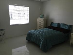 LIMETREE CONDO - Residential