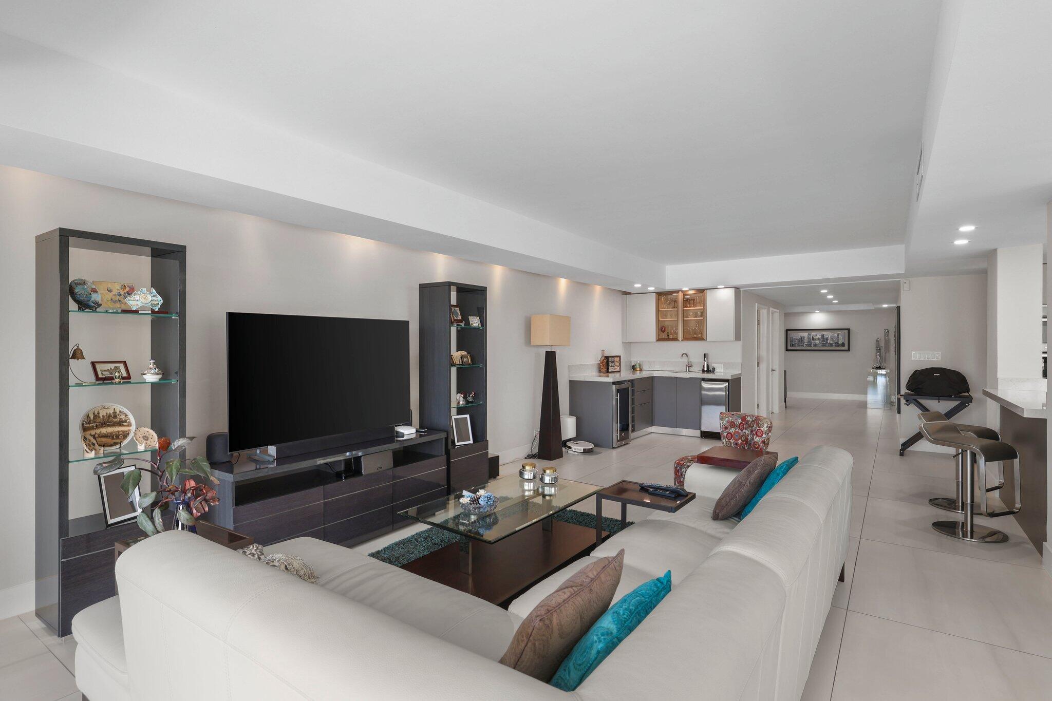 MONTEGO CLUB CONDO - Residential