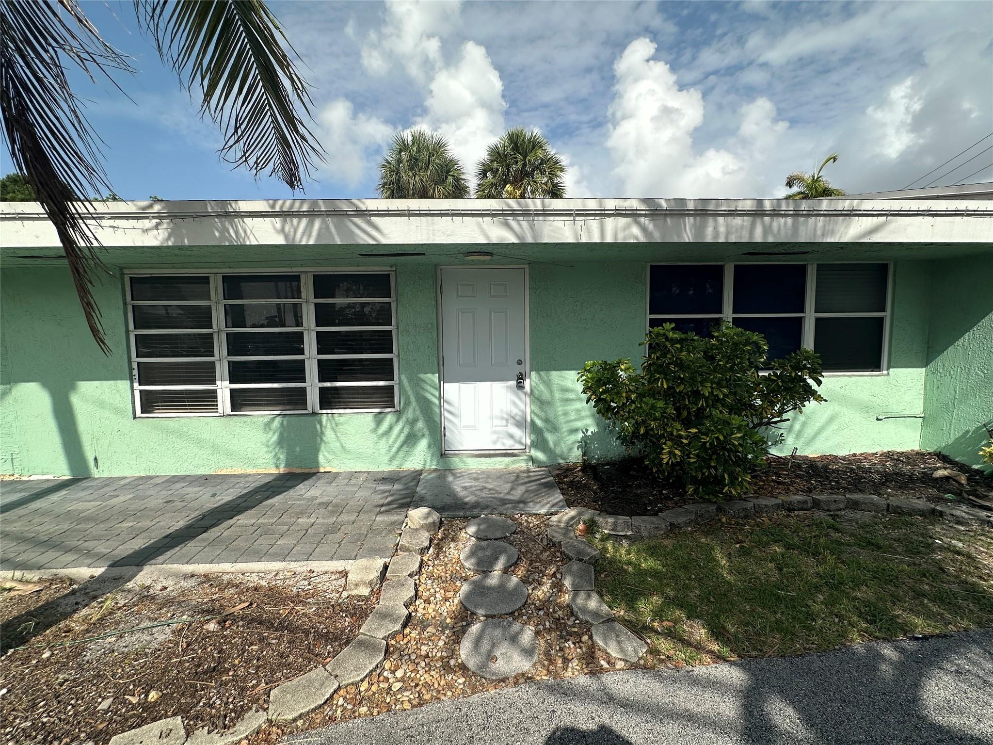Bright 1BR/1BA in Deerfield Beach! Enjoy a cozy layout with tile floors, ample closet space, and lots of natural light. Close to shopping, dining, and beautiful beaches. Well-kept multifamily building with in unit laundry. Utilities are partially included. Check attachment. Quick approval for stress-free move-in. Live close to everything Deerfield has to offer — schedule a showing today!