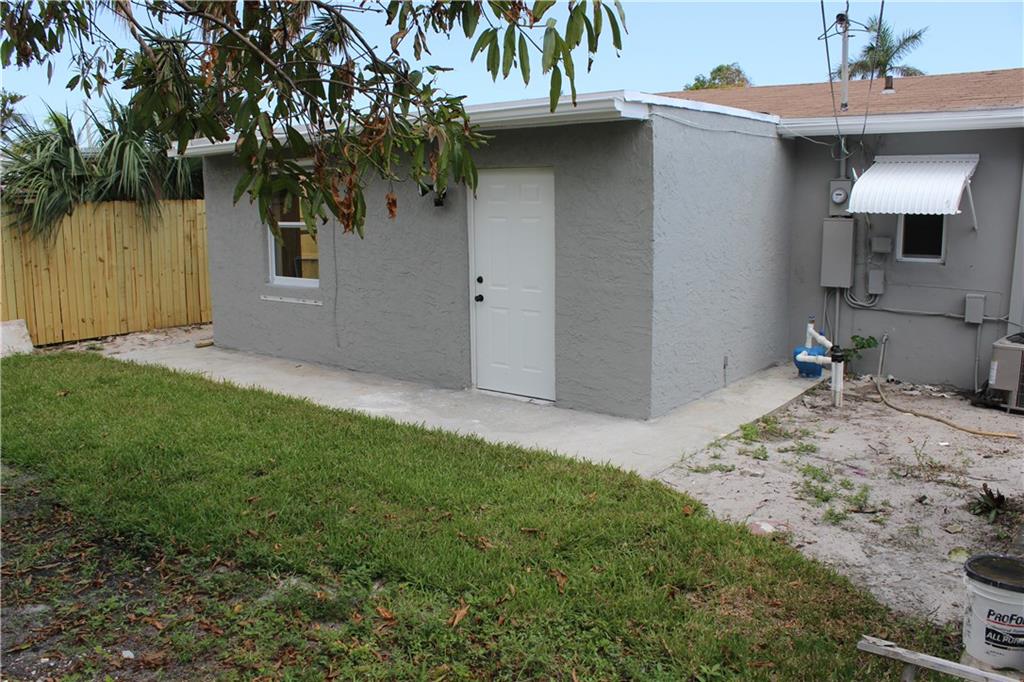 LAKE WORTH TOWN OF - Residential
