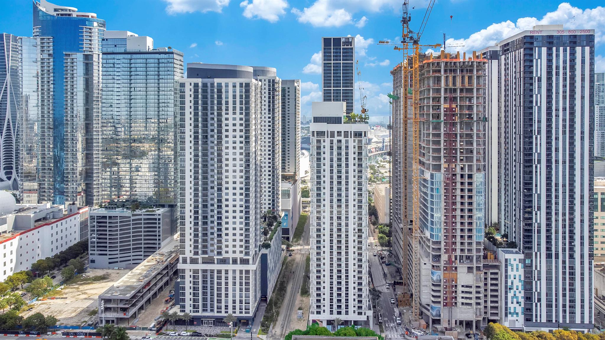 11 E 6th Street 2201