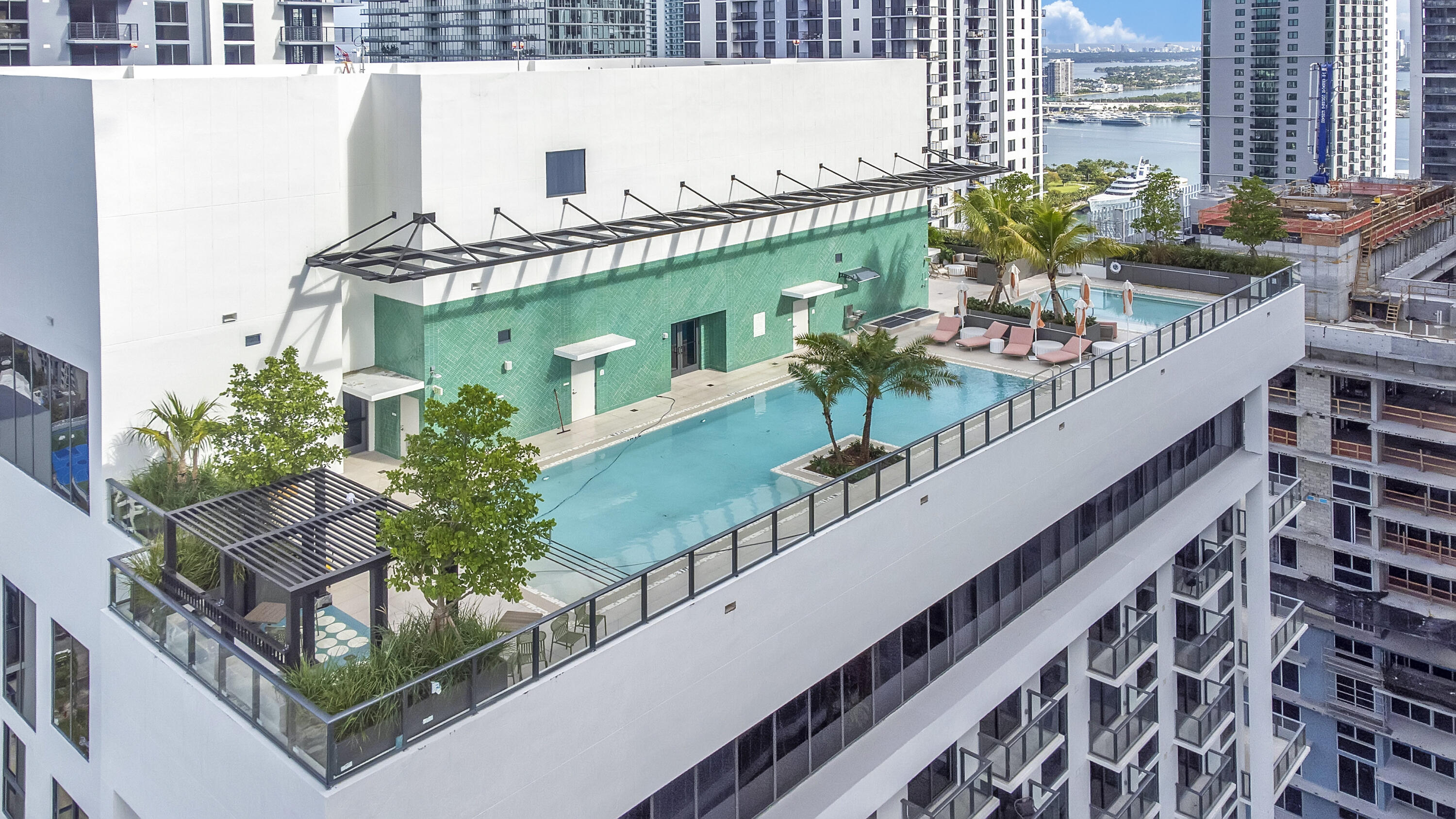 11 NE 6th Street 2201