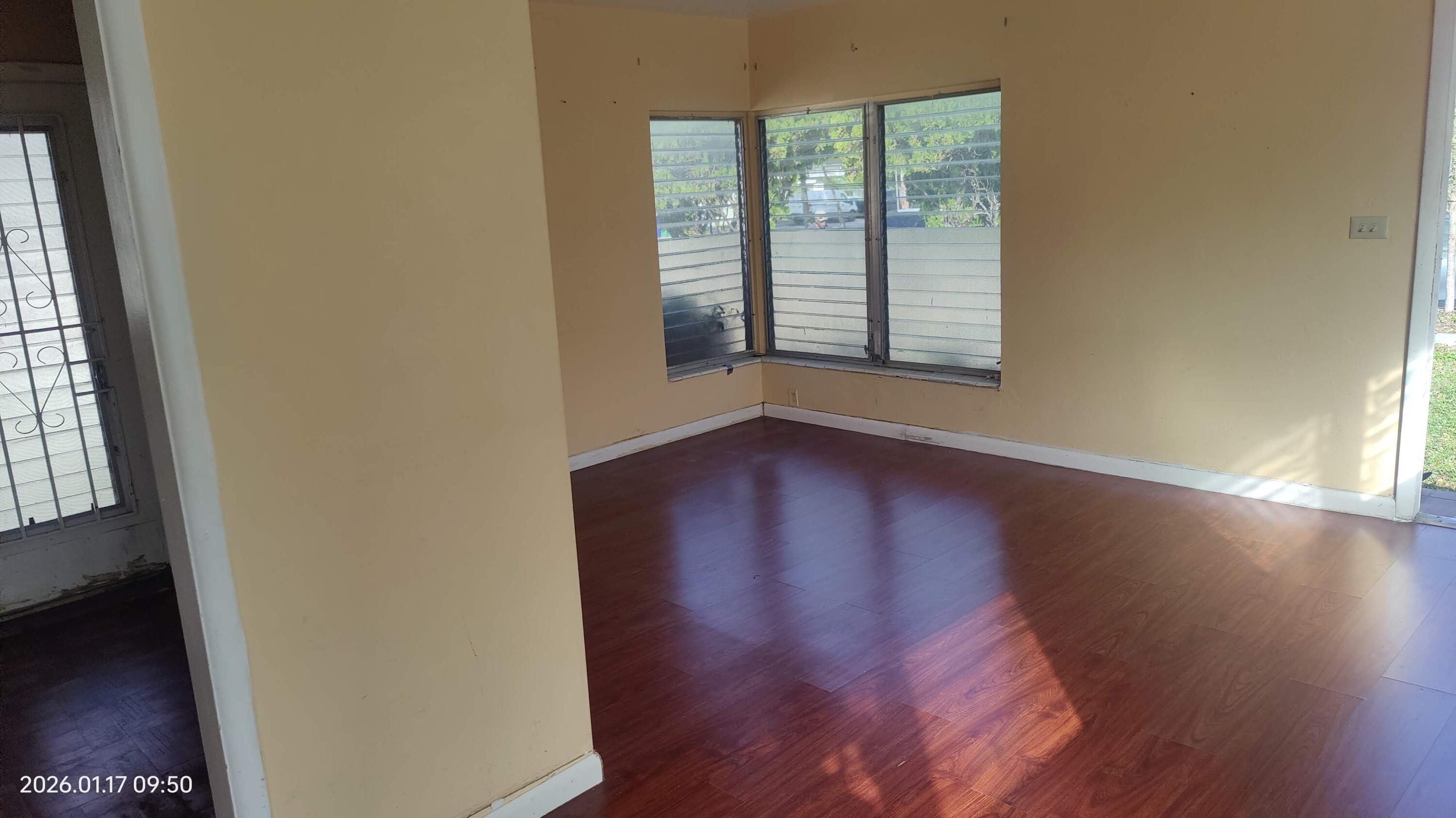 BOWLING GREEN - Residential Income