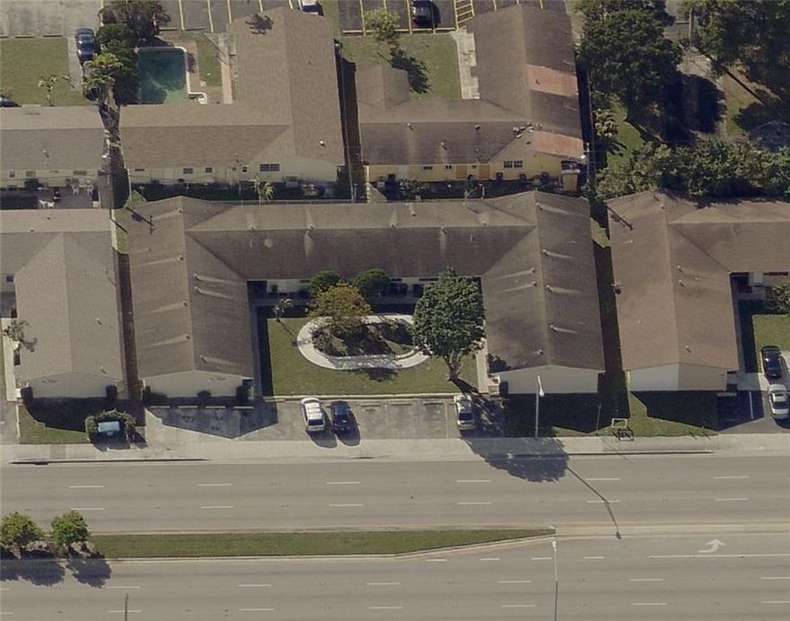 Great 10 unit apartment building. Prime location on highly visible road. Nine 1/1 units and one 3/2 unit. Newer roof, common coin laundry room, 12 parking spots, common green area surrounded by U-shaped building. All units are well kept and have tile floors throughout, no carpet in building. Units are leased out month to month but with long term tenants. Offers should be made subject to viewing the inside, have your clients do a drive by. Do NOT disturb the tenants.