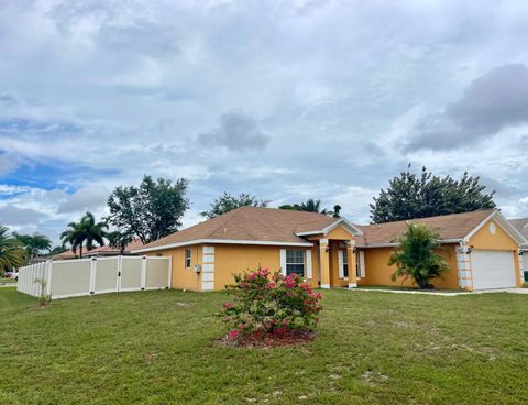 A home in Port St Lucie