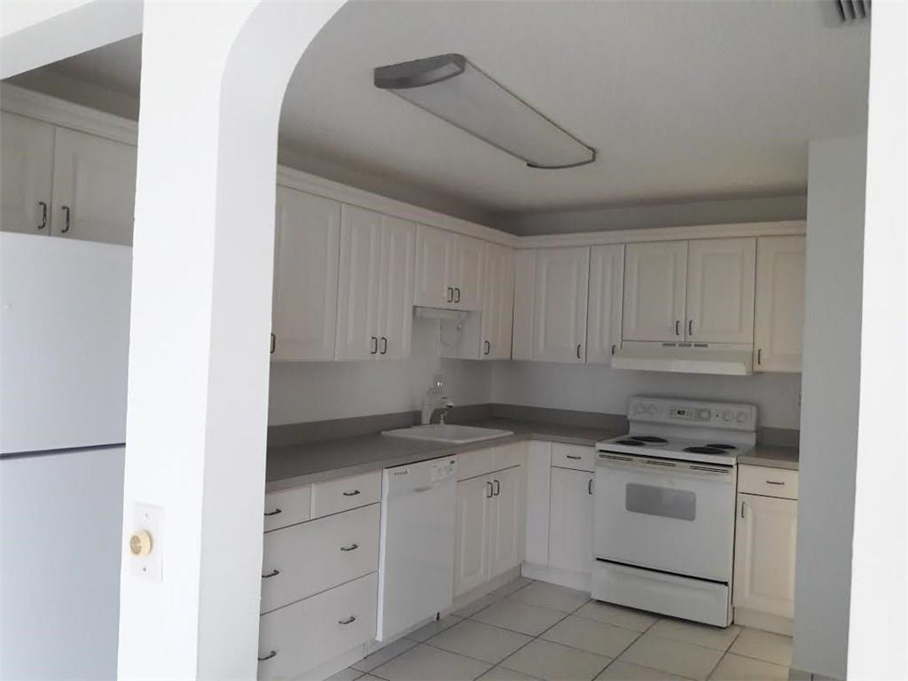 Lauderdale West - Residential