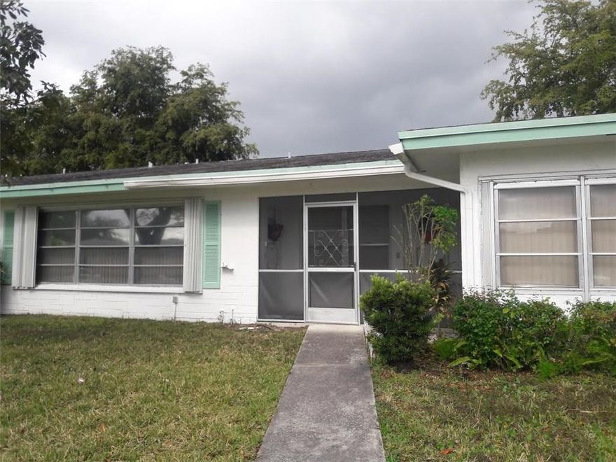 This is it! Spacious open floor plan with a great house like feeling! Home features tile thruout,fresh paint entire interior, large kitchen and 2 full baths as well as a full sized laundry room! Located in Peaceful, active adult community in heart of desirable Plantation with Great big clubhouse, this is a great place to relax with easy, low expense living, roof repairs, and all outside maintenance covered by association! Close to all transportation, shops, medical, and restaurants. Come see your new home!