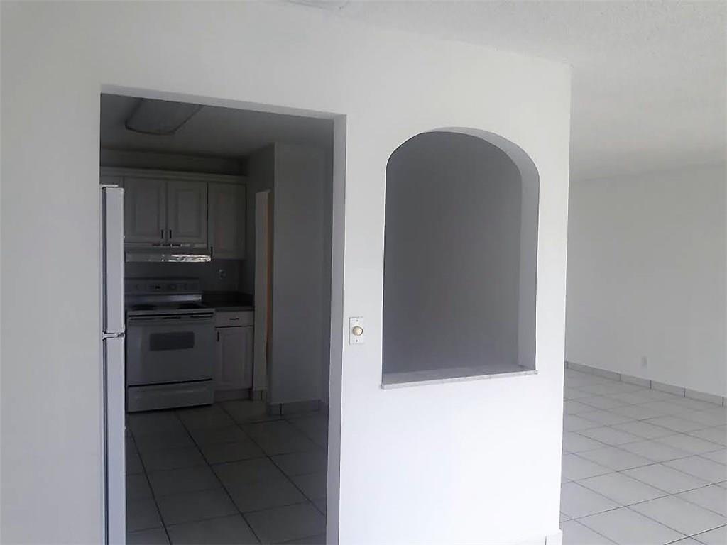 Lauderdale West - Residential