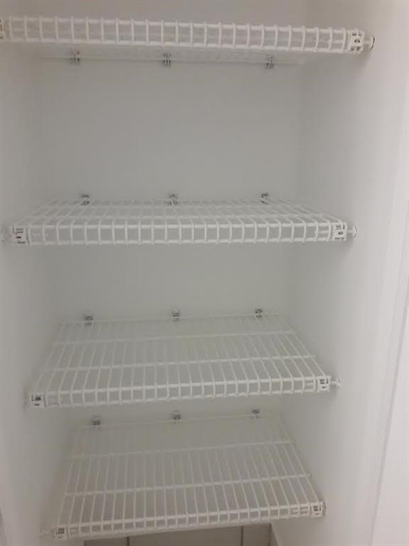 Lauderdale West - Residential