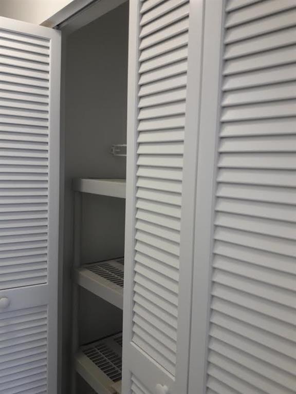 Lauderdale West - Residential