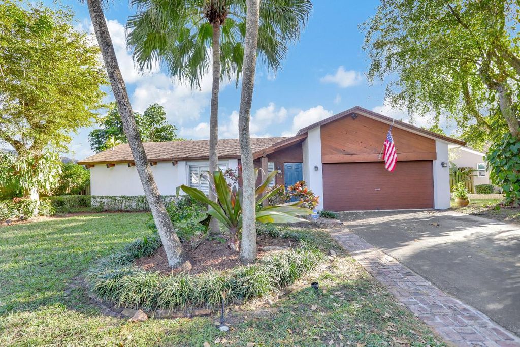 Photo of 9626 NW 27th Street, Coral Springs, FL 33065 (MLS # R10965753)