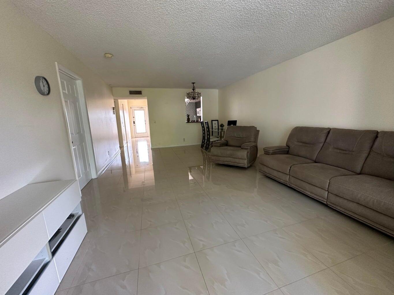 VILLAGES OF ORIOLE BONAIR - Residential Lease