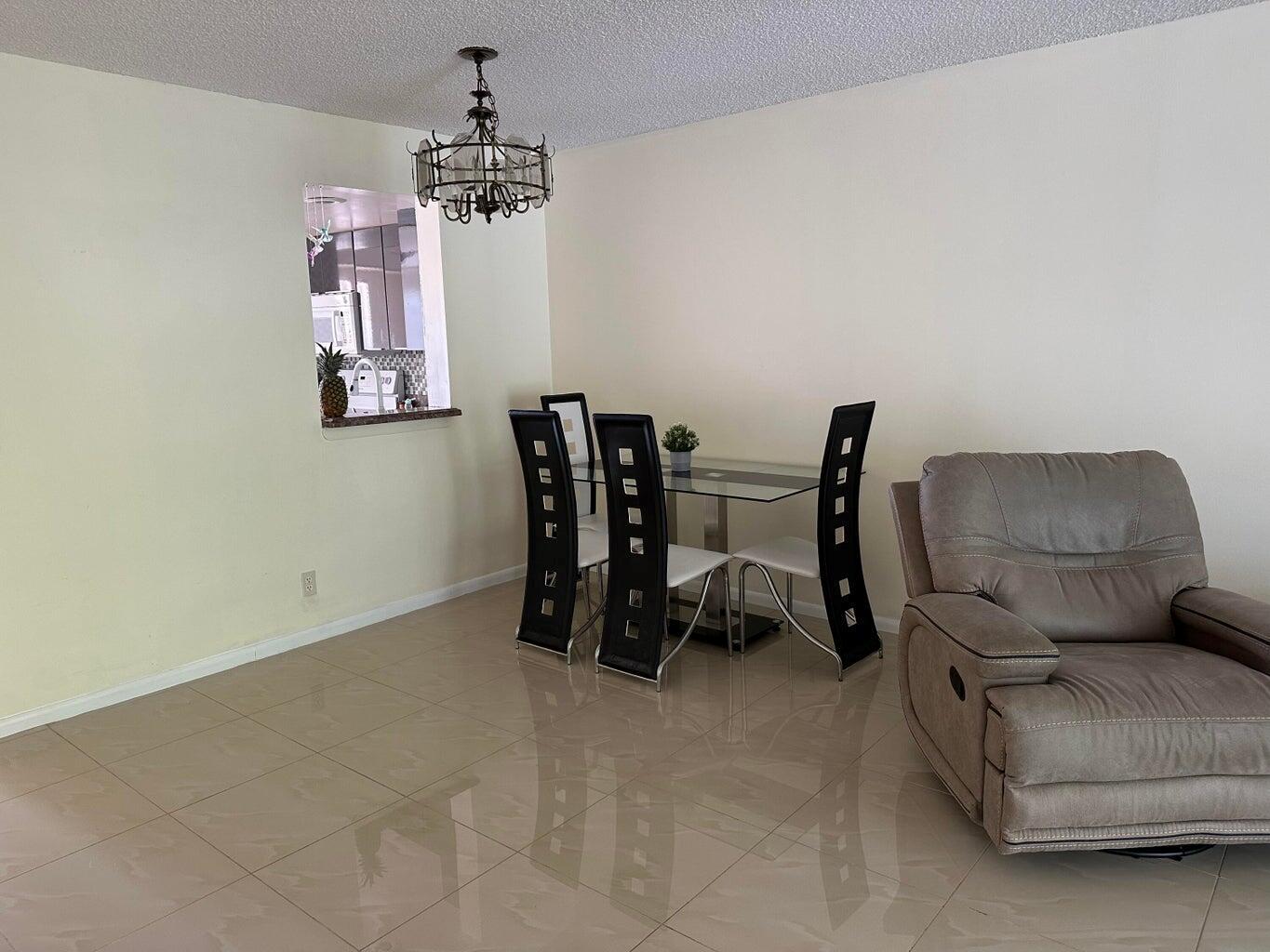 VILLAGES OF ORIOLE BONAIR - Residential Lease