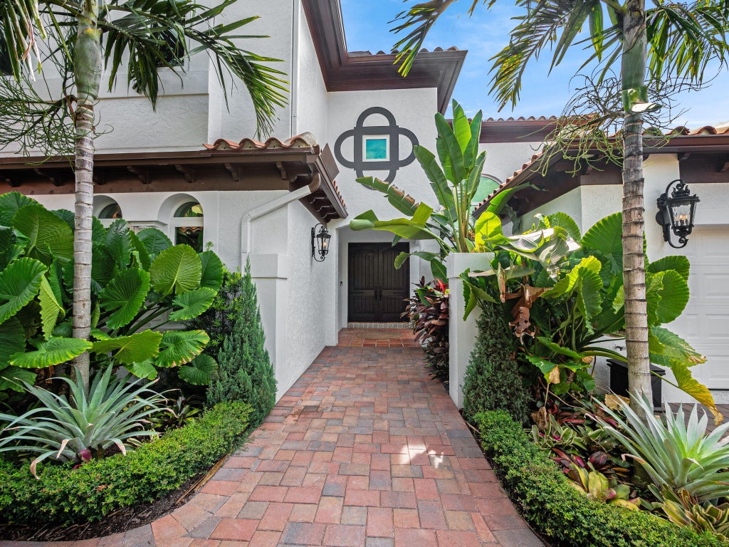 Photo of 3299 Bridgegate Drive, Jupiter, FL 33477 (MLS # R11110116)