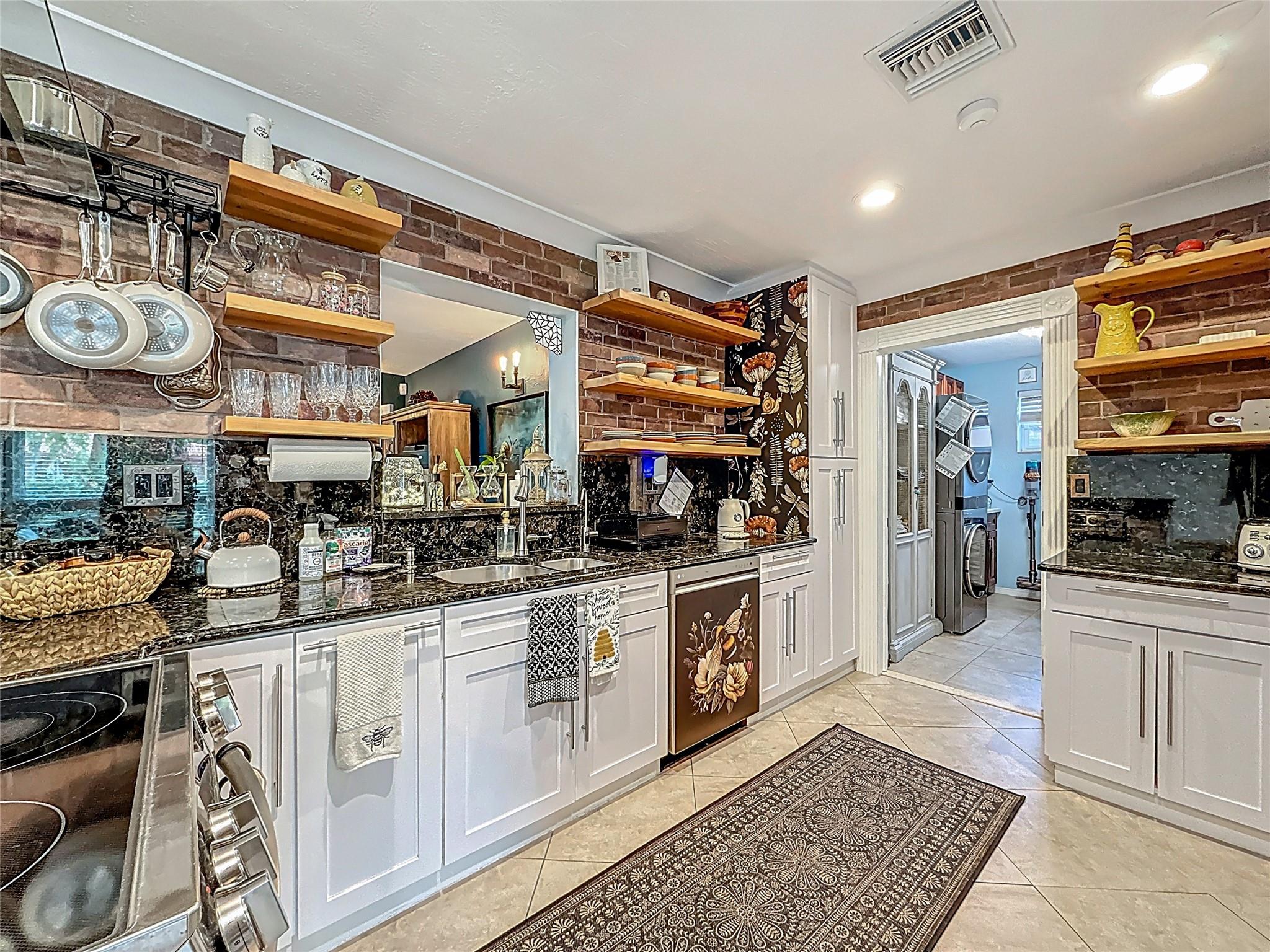 RIVERLAND VILLAGE SEC ONE - Residential