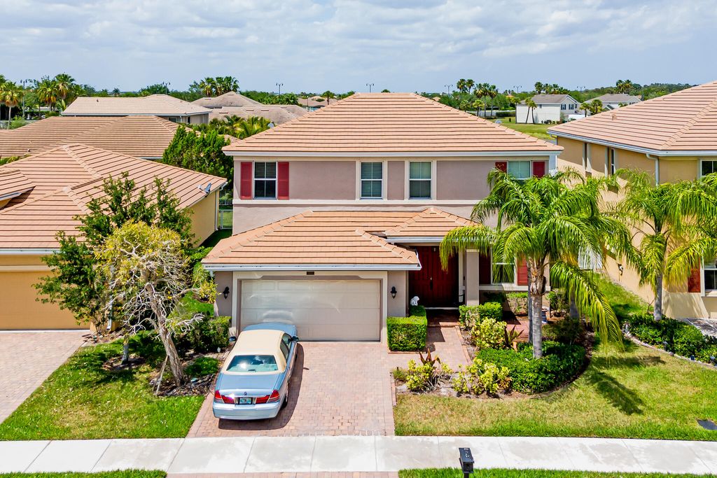 Photo of 11518 SW Halton Street, Port Saint Lucie, FL 34987 (MLS # R10981058)