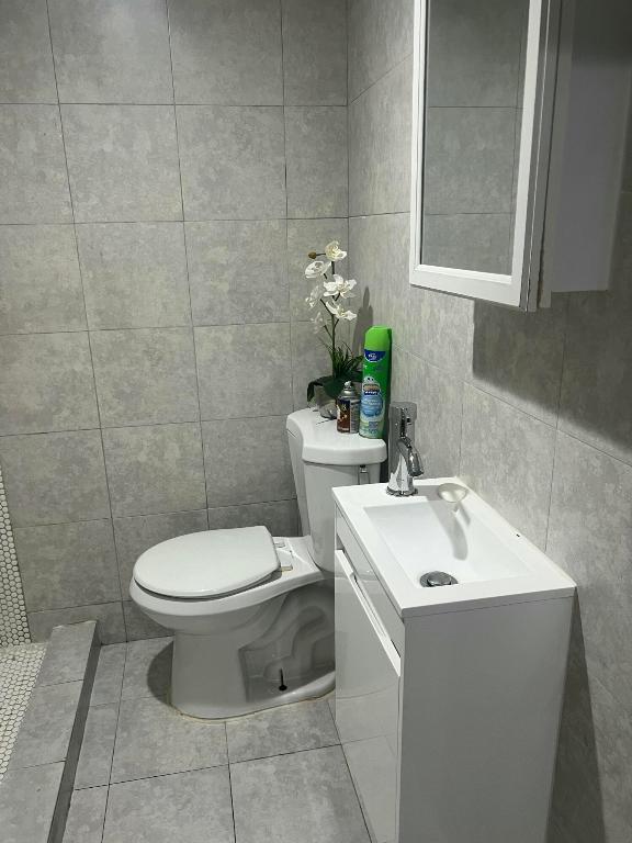 DRIFTWOOD PLAZA - Residential Lease