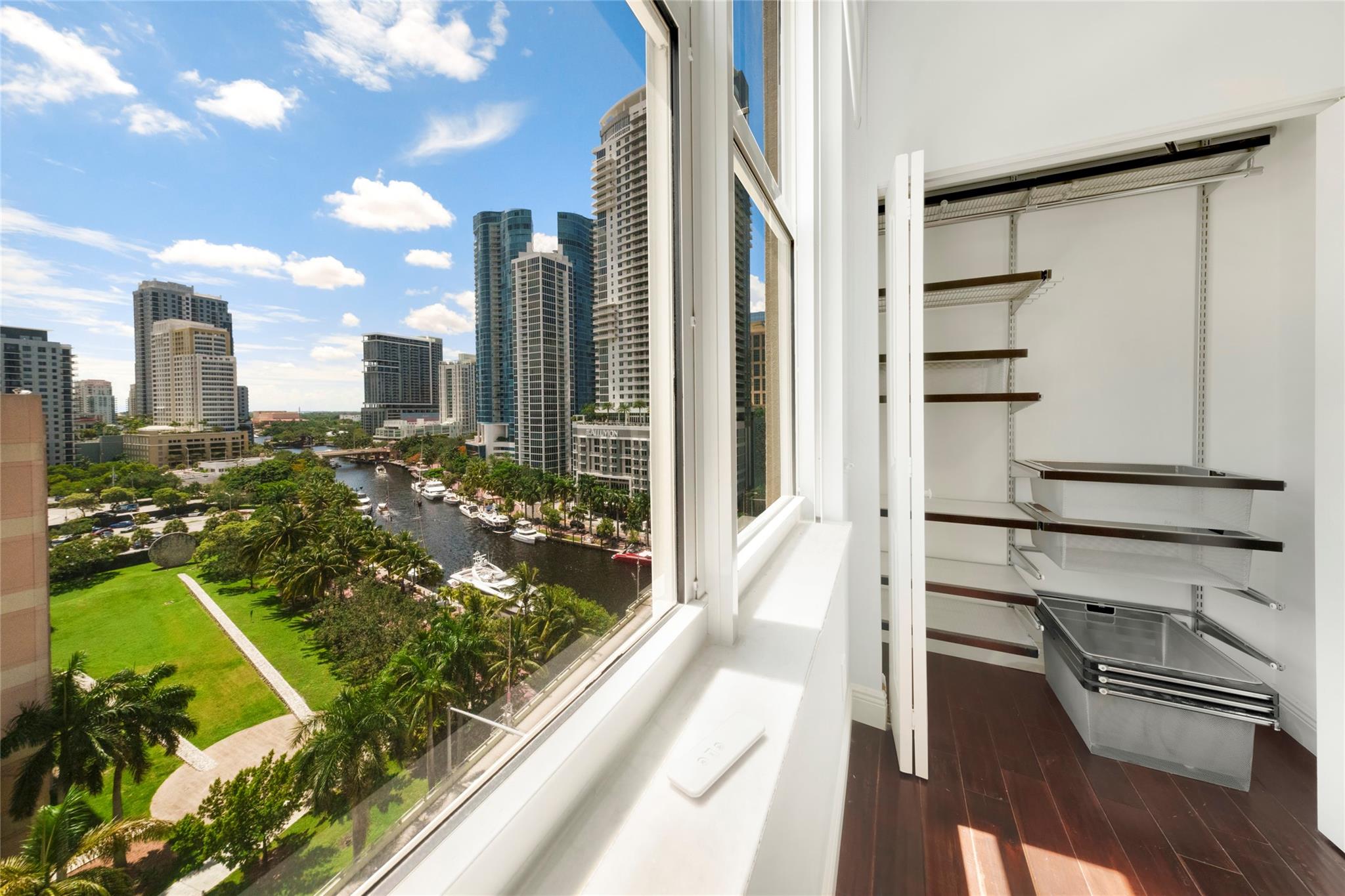 511 SE 5th Ave 1116