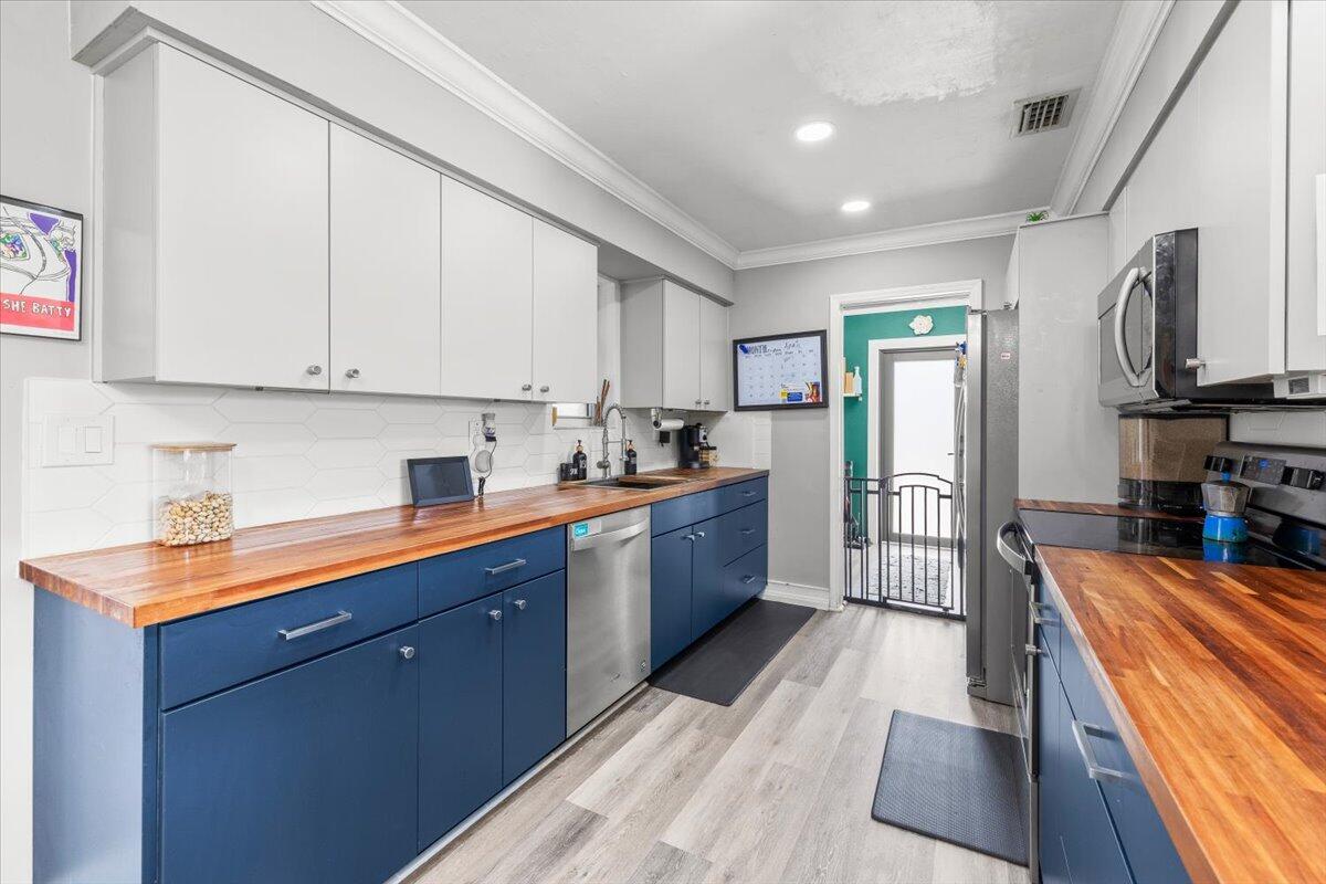 Floral Heights 1st Add 37 - Residential