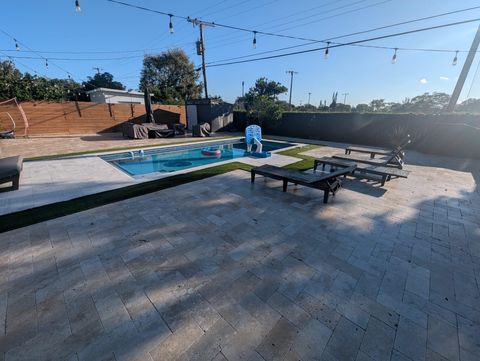 1716 SW 43rd Avenue Fort Lauderdale FL 33317