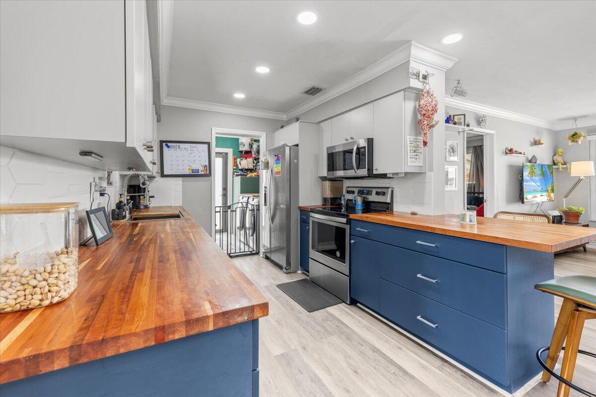 Floral Heights 1st Add 37 - Residential