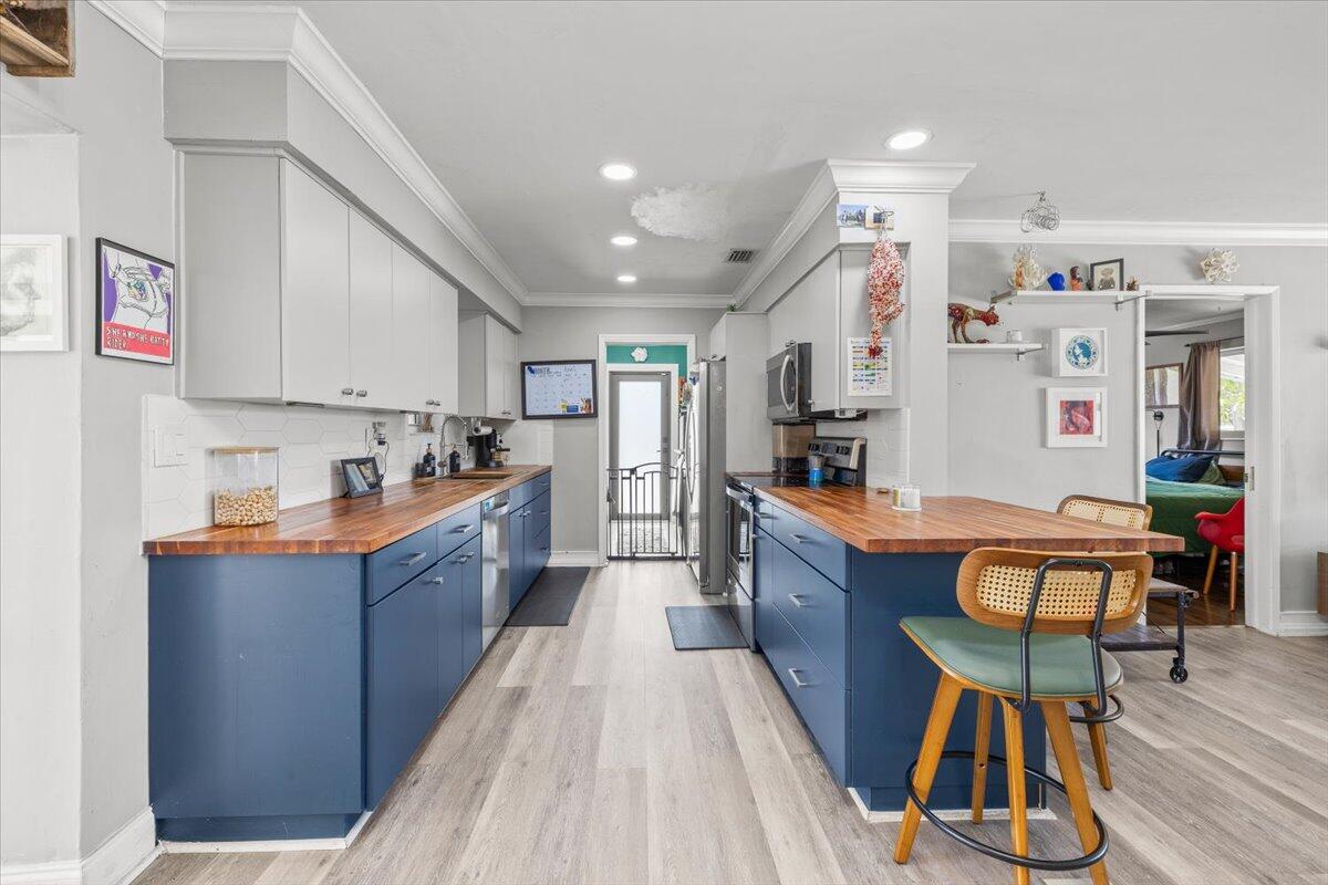 Floral Heights 1st Add 37 - Residential