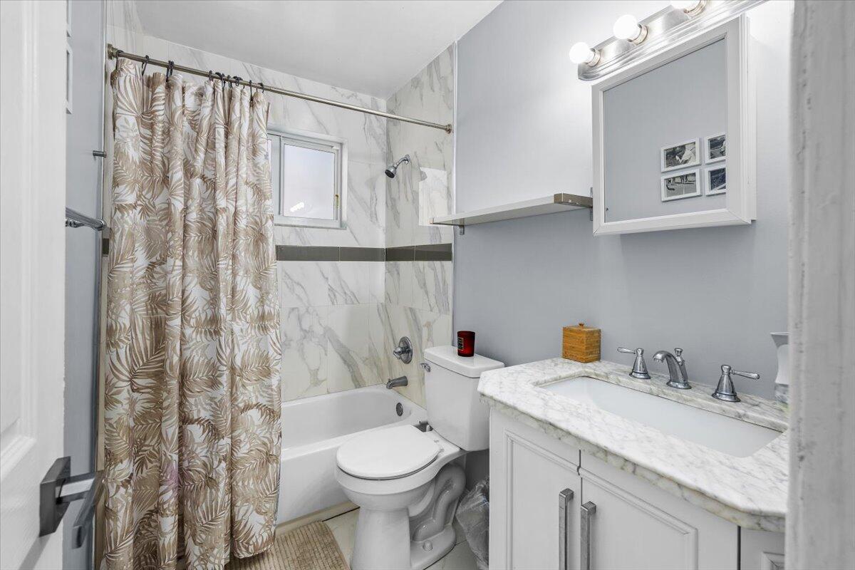 Floral Heights 1st Add 37 - Residential