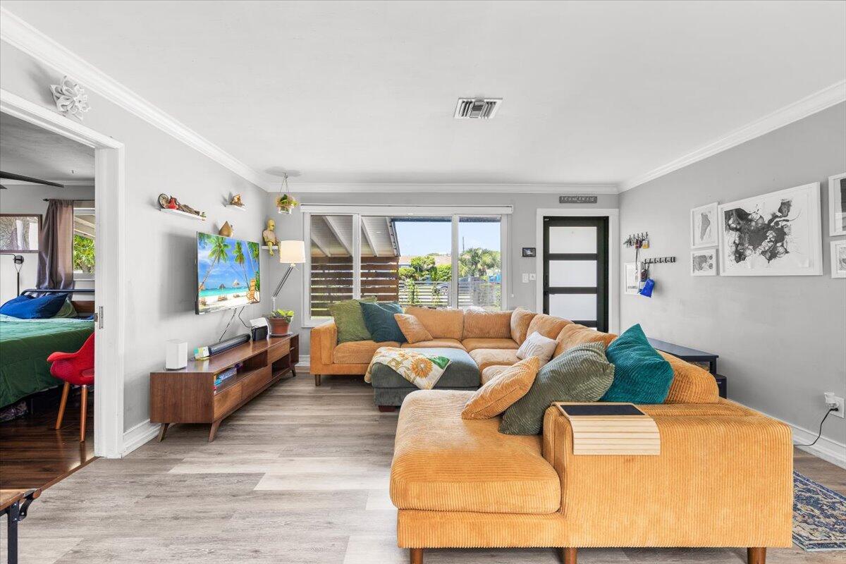 Floral Heights 1st Add 37 - Residential