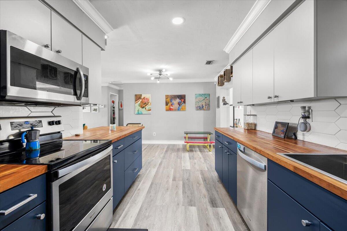 Floral Heights 1st Add 37 - Residential